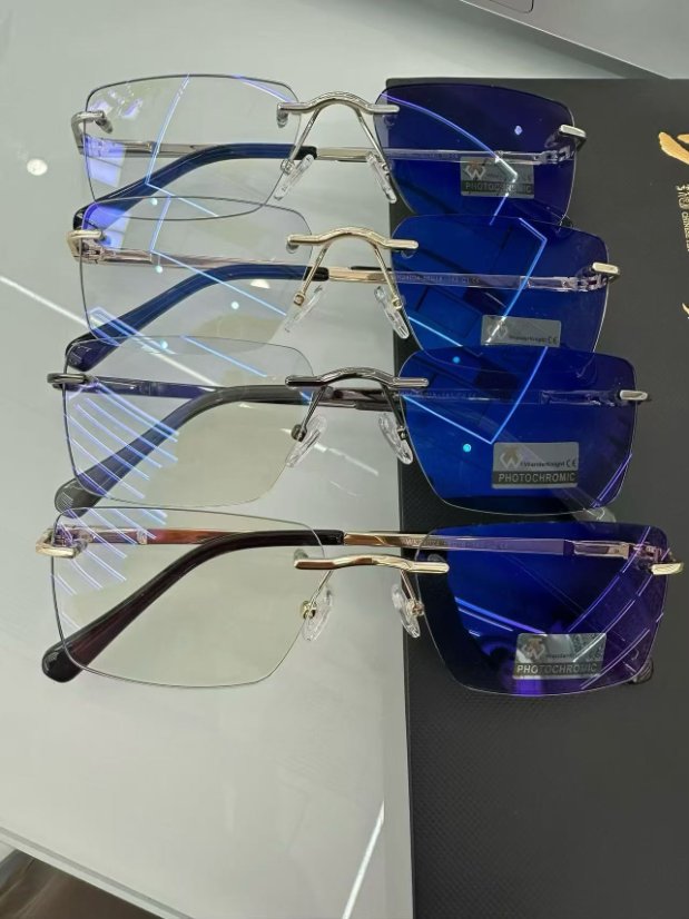 Photochromic optical frame 24024