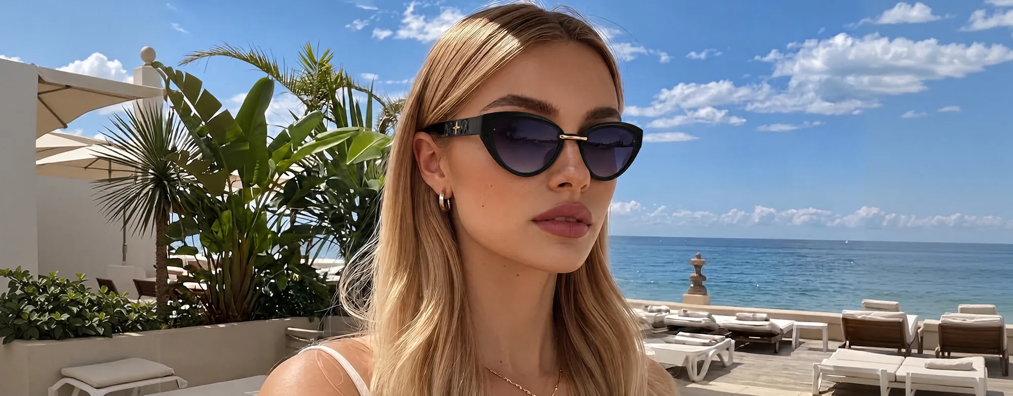Women's black cat-eye sunglasses